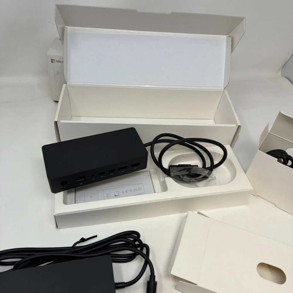 Microsoft‎ Surface Dock Station PD9-00003